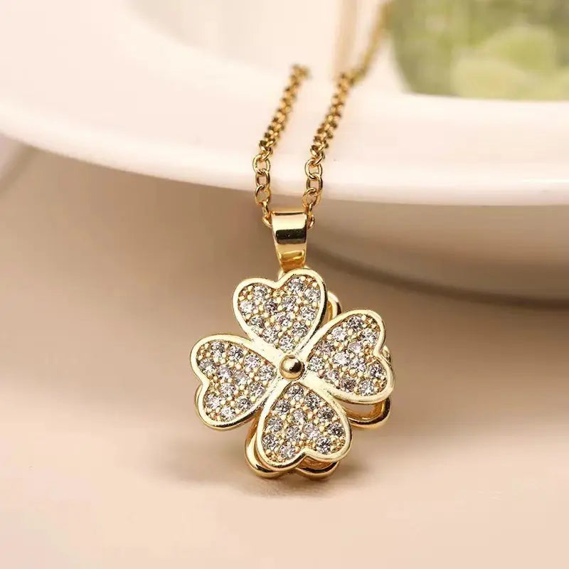 Golden Lucky Four-Leaf Clover Zirconia Micro-Inlaid Pendant