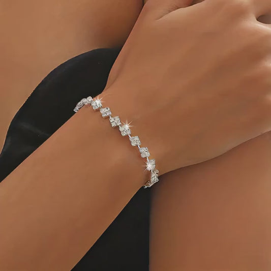 Rhinestone Claw Chain Bracelet